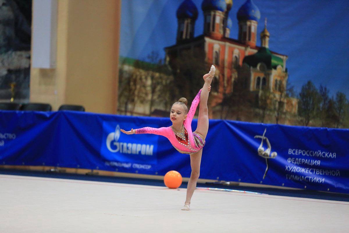 600 гимнасток приняли участие во Всероссийских соревнованиях по  художественной гимнастике — Управление физической культуры и спорта  администрации города Тулы